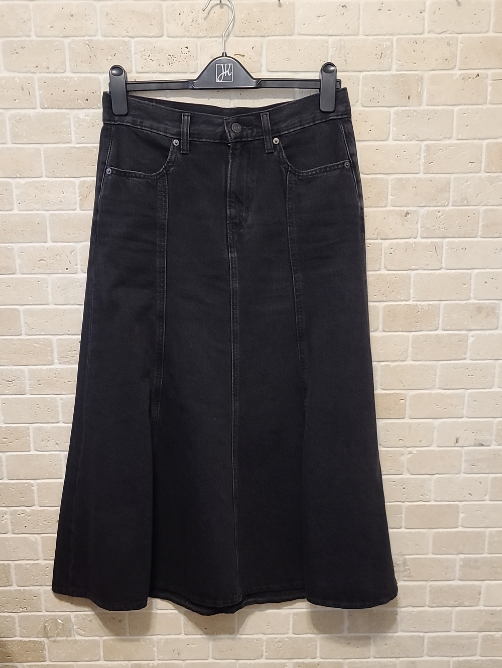 Levi's Women's Black Denim A-Line Jeans Skirt (Sz 28)